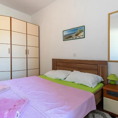 Two-bedroom In 克勒克