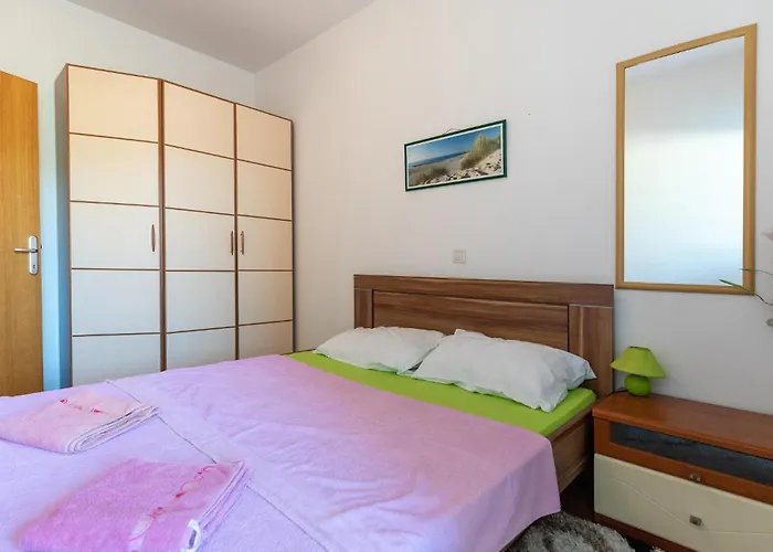 Two-bedroom In 克勒克