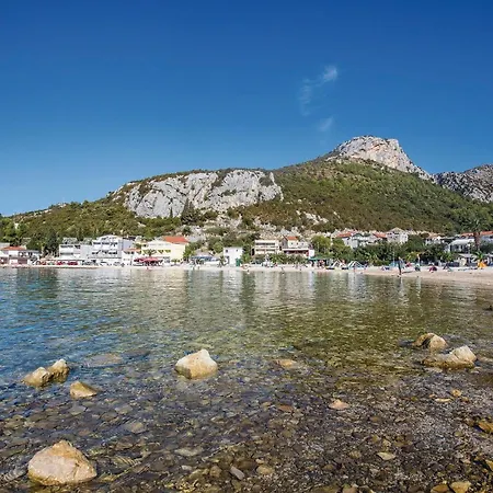 Two-bedroom In * كليك